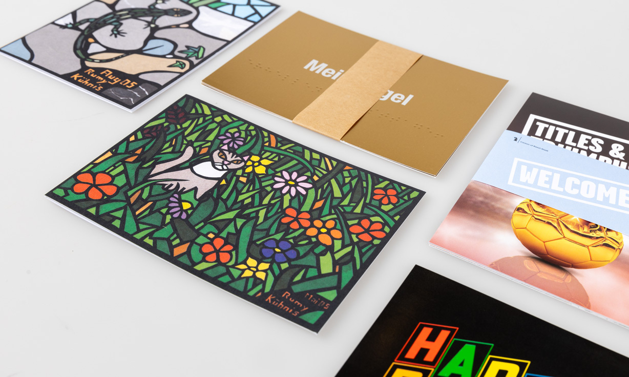 Mehrere verschiedene Postkarten.